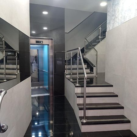 Amplio, Luminoso Y Moderno Cerca Del Casco Viejo Apartment Bilbao Exterior foto